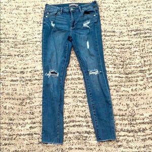 High rise Destroyed skinny jeans